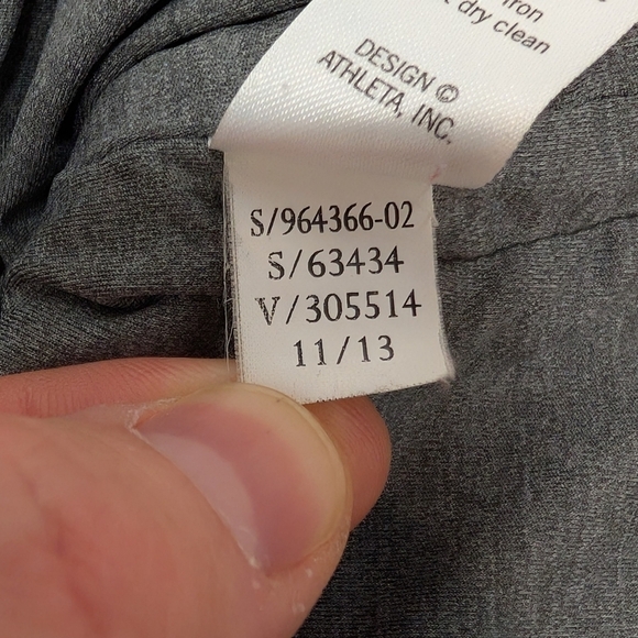 ATHLETA (XS) Gray Full Zip Quilted Insulated Vest - Picture 7 of 8